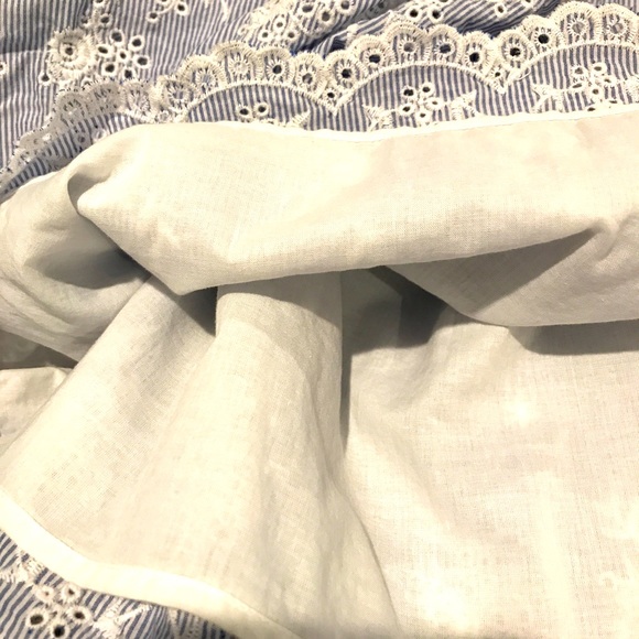 Michael Kor’s summer dress, can be worn on or off the shoulders. - Picture 2 of 6